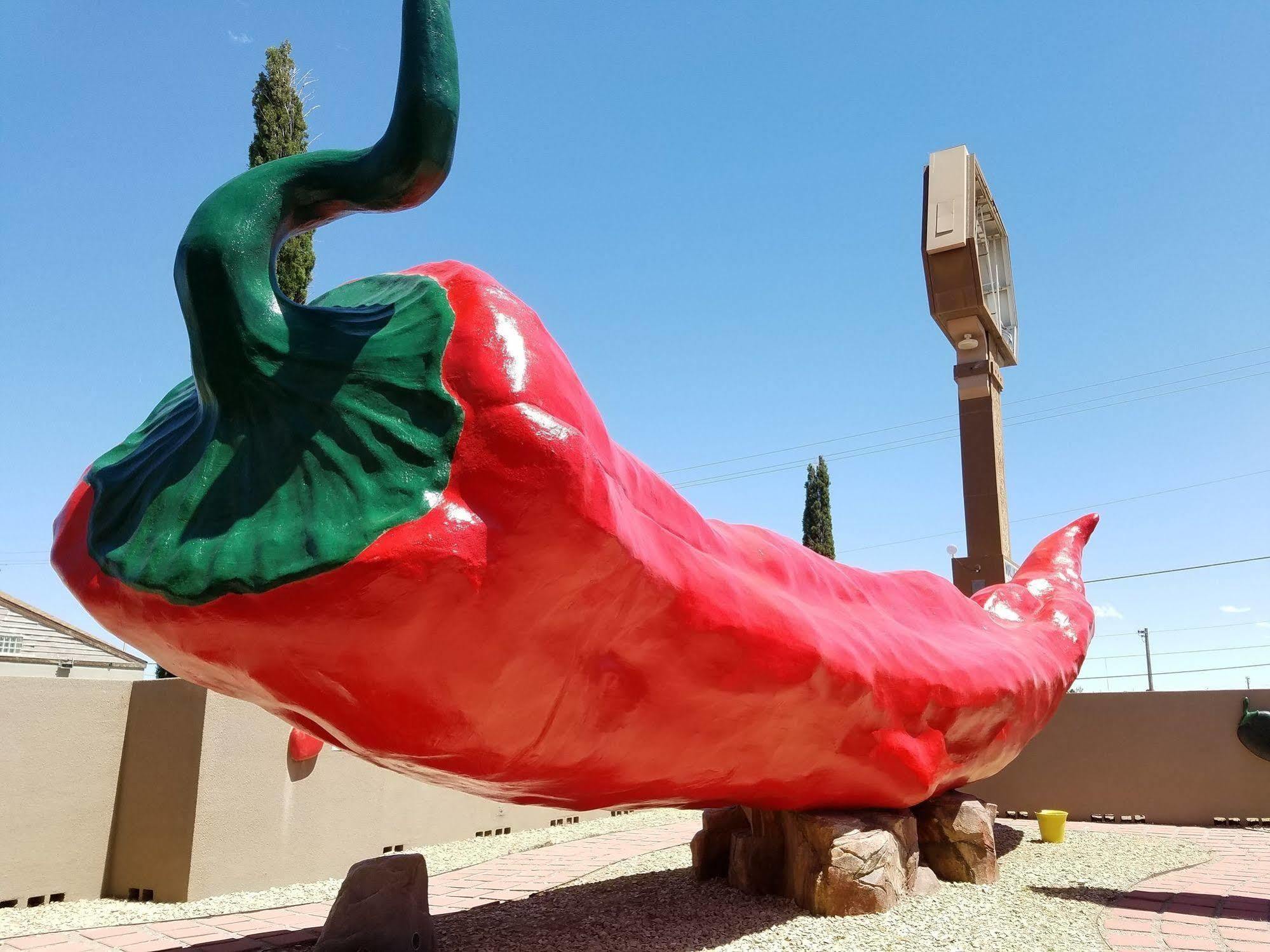 Big Chile Inn & Suites Las Cruces Kültér fotó